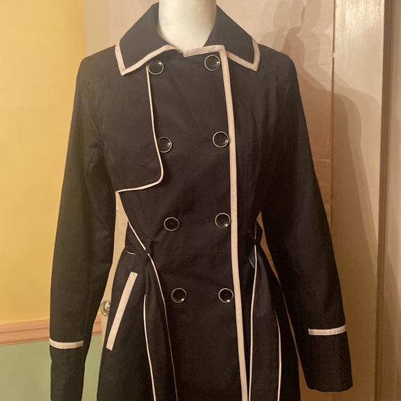 BETSY JOHNSON CORSET BACK TRENCH COAT - Picture 9 of 13